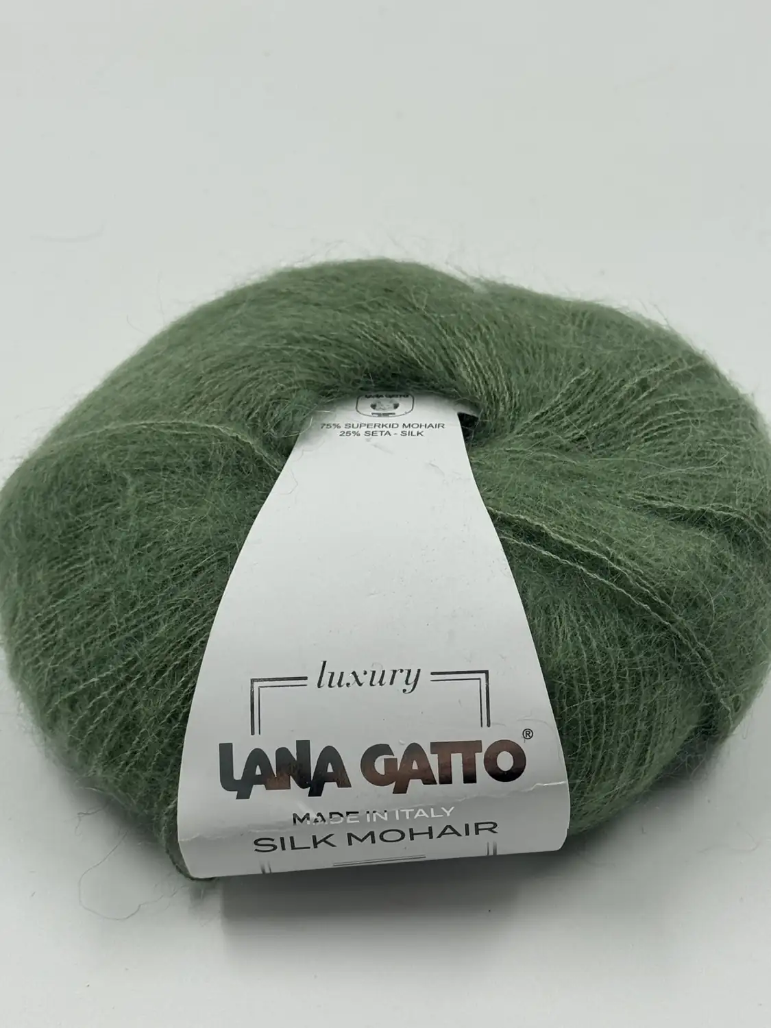 Фотография пряжи Lana Gatto luxury, Super kid mohair, Зеленая трава