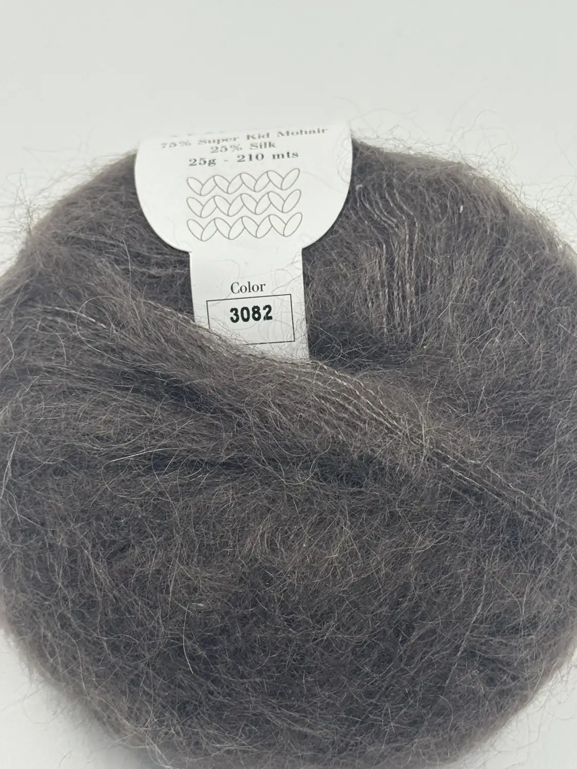 Фотография пряжи Infiniti Design, silk mohair, коричневый (какао) табачный