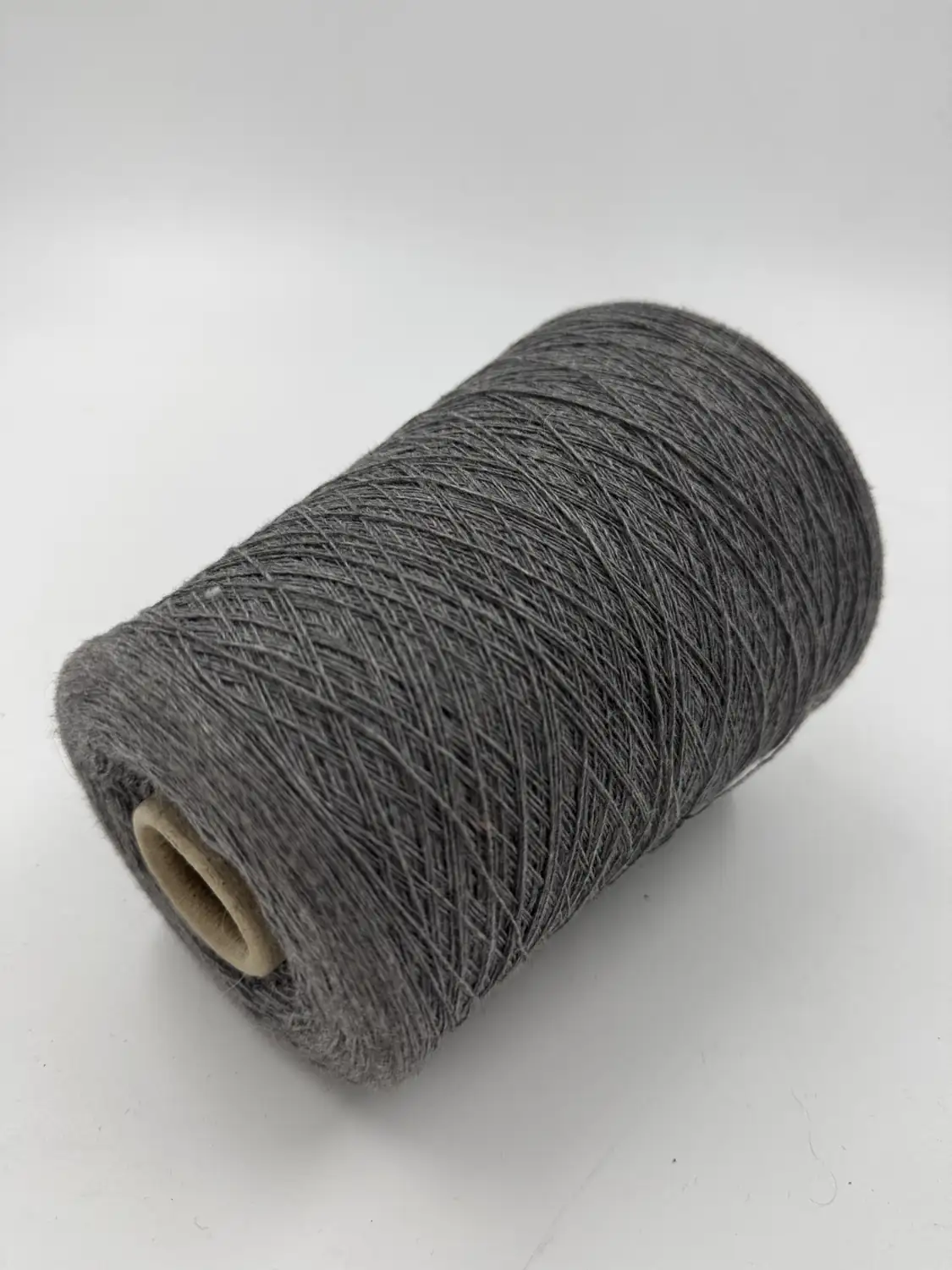 Фотография пряжи Papi Fabio, dolomiti, серый