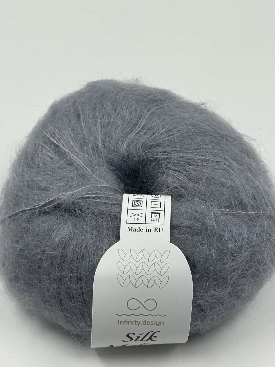 Фотография пряжи Infiniti Design, silk mohair, серый жемчужный