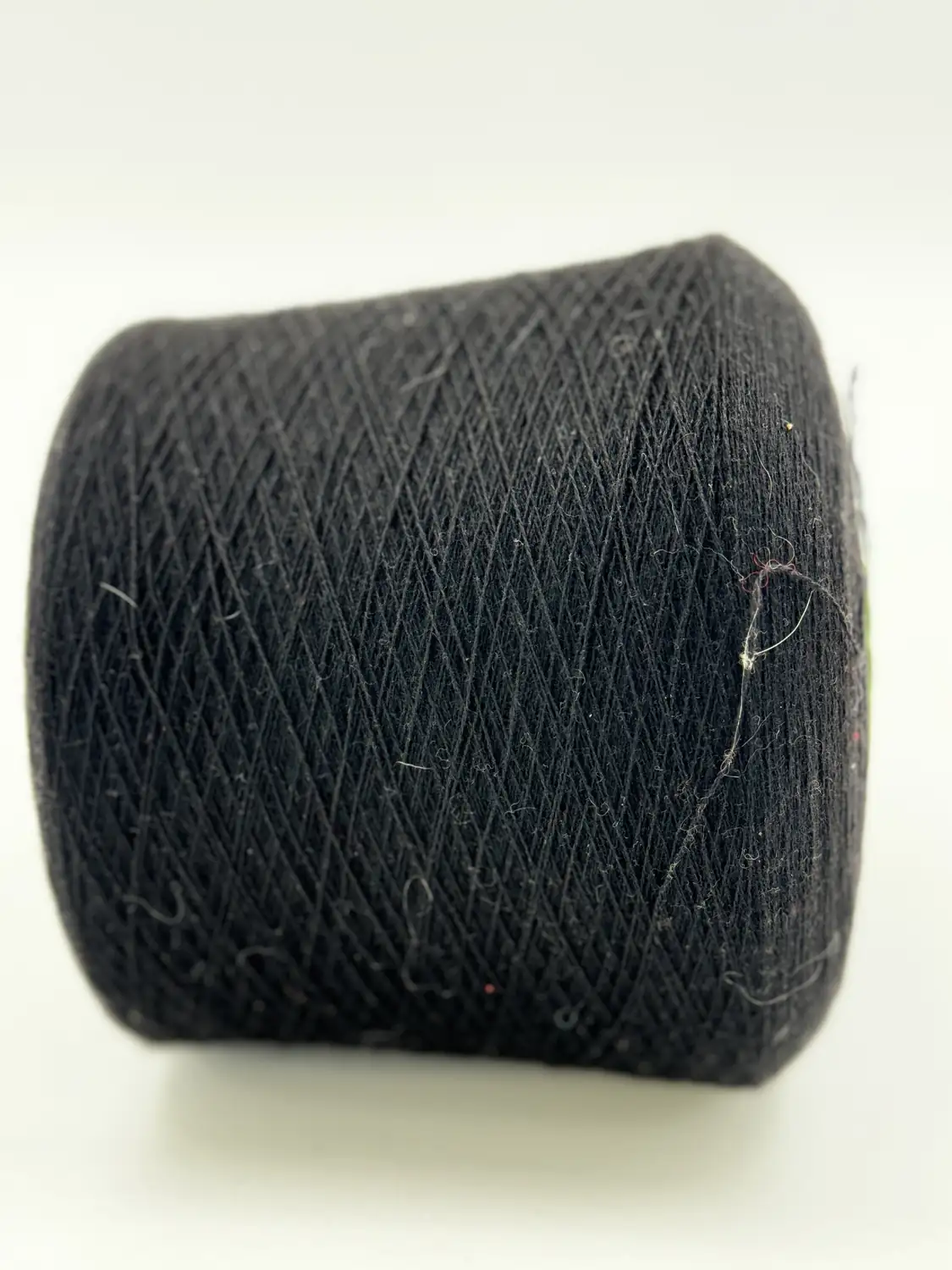 Фотография пряжи Loro Piana, 100% Кашемир, чёрный