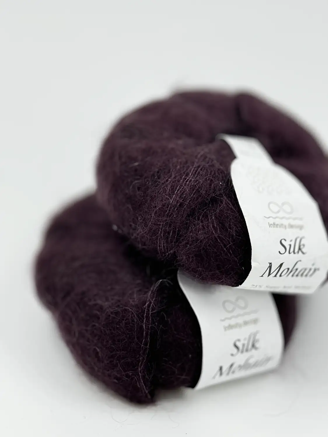 Фотография пряжи Infiniti Design, silk mohair, баклажан